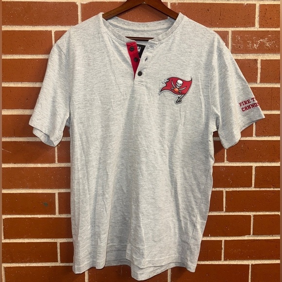 NFL Other - NFL x Darius Rucker Tampa Bay Buccaneers Henley T-Shirt Gray Small